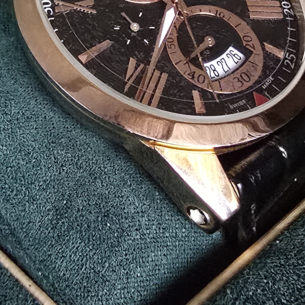 Montblanc watch - Picture 3 of 9